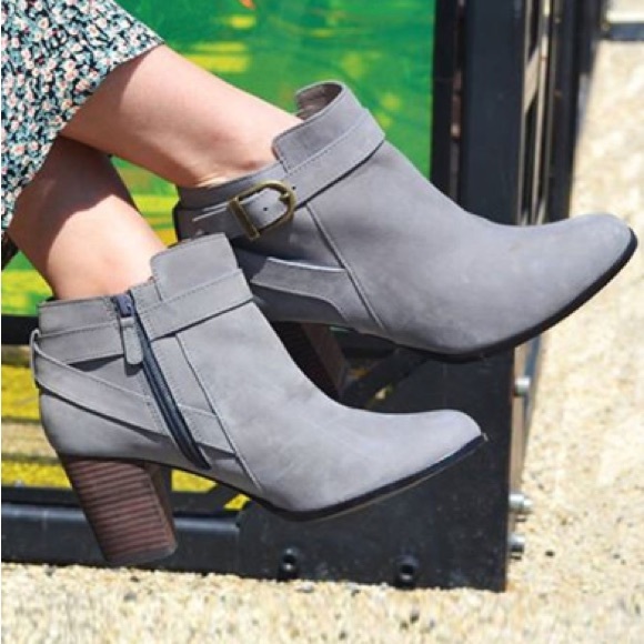 Cole Haan Cassidy Strap Bootie. Size 7. Ironstone Nubuck leather. - Picture 3 of 11